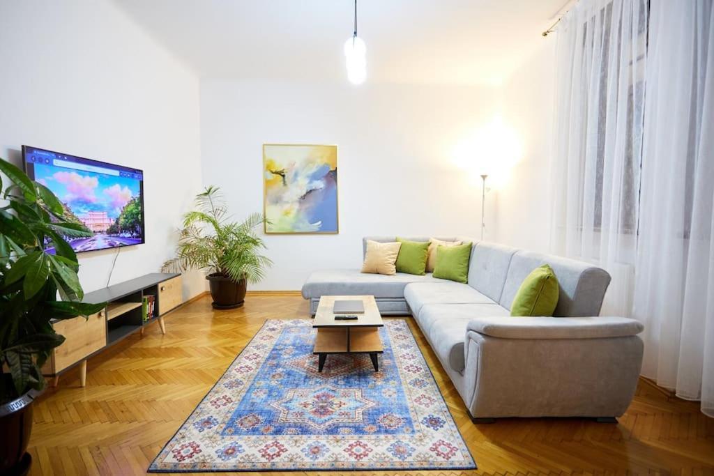בוקרשט Caragiale Apartment מראה חיצוני תמונה