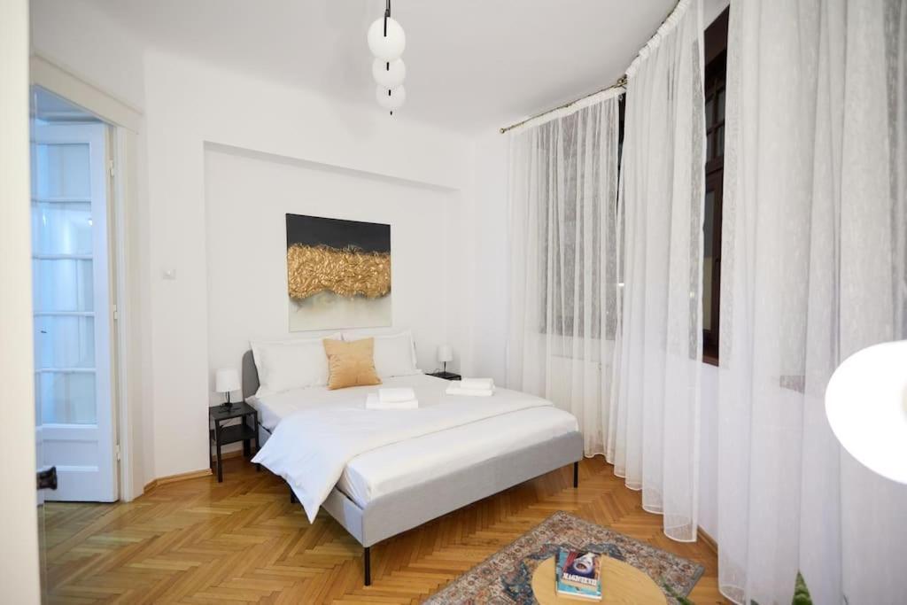 בוקרשט Caragiale Apartment מראה חיצוני תמונה